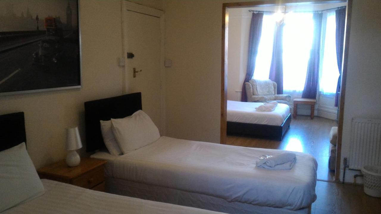 Cedar Lodge Hotel 엑서터 외부 사진